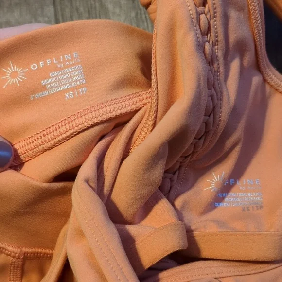 Aerie bike shorts and tank workout set - Picture 3 of 3